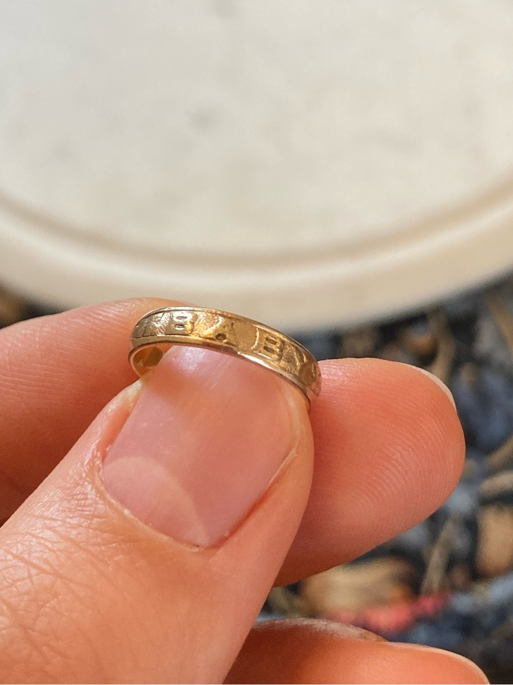 Antique Victorian “BABY” Engraved Ring, Size 3 - Picture 13 of 14